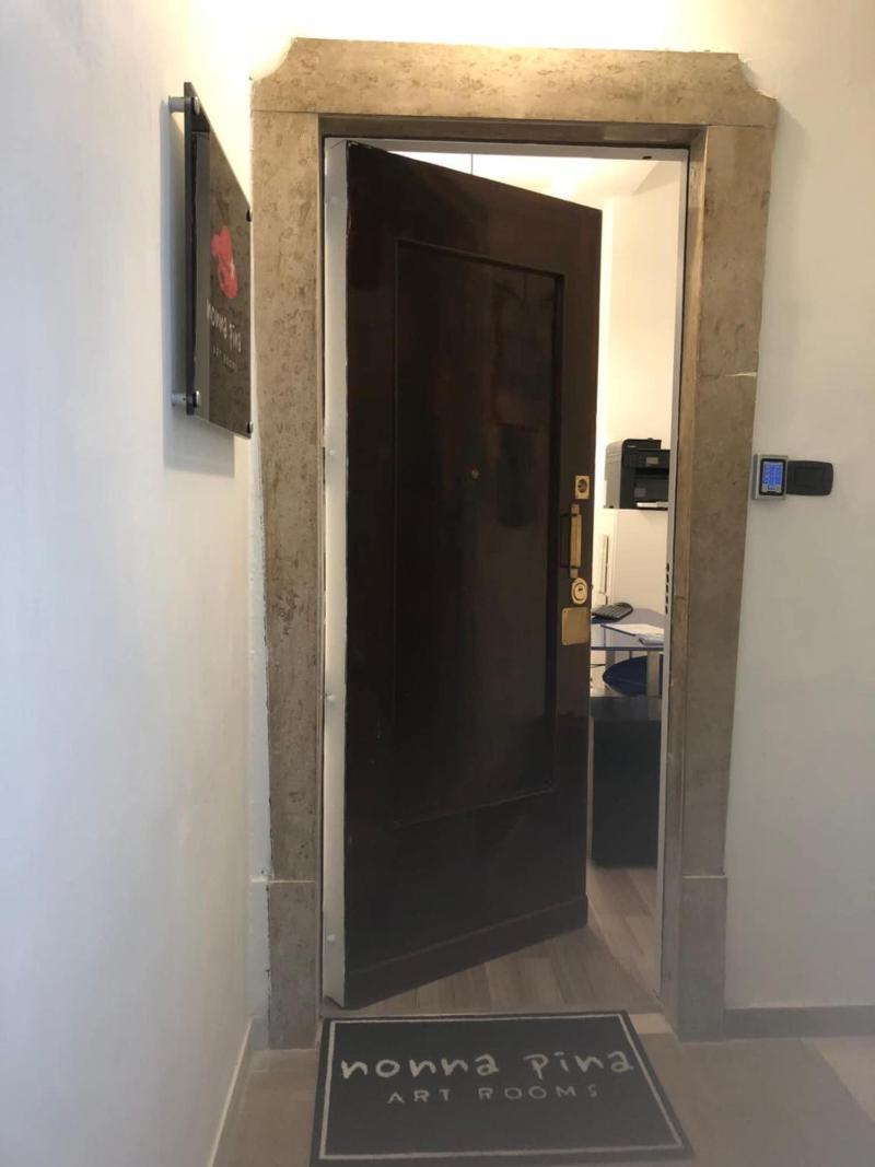 Nonna Pina Art Rooms Naples Exterior photo